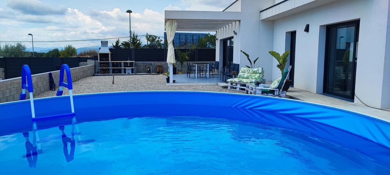 Pallaresos Chalet Con Piscina, Terraza Y Barbacoaヴィラ エクステリア 写真